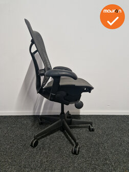 Herman Miller - Mirra 1 - Graphite 