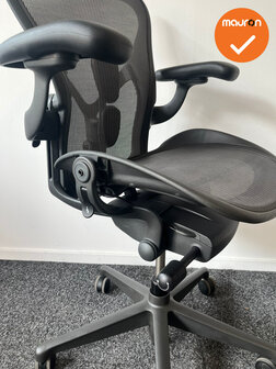 Herman Miller - Aeron - B - Special Edition - Zwart voetkruis