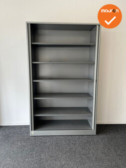 Roldeurkast - Ahrend - 195x120x45cm - Zilvergrijs - Met wit beige kunststof roldeuren - Refurbished