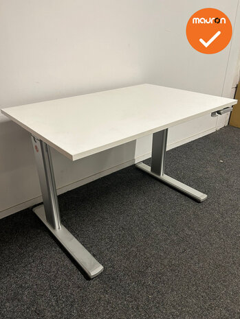 Aluforce Pro 150M tweedehands zit-sta bureau - Slinger verstelbaar - 120x80cm - Inclusief Wit melamine blad  - Zilvergrijs onde