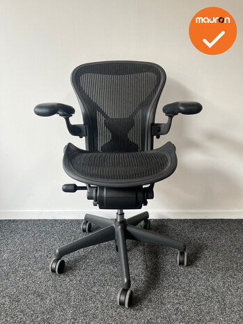 Herman Miller - Aeron - A - Zwart voetkruis